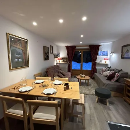 Chaleureux Avec Terrasse, A 250m Des Pistes - Meribel, Animaux Acceptes - Fr-1-180-344